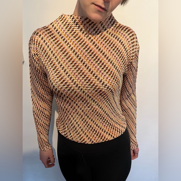 Vintage pleated long sleeve shirt - Picture 3 of 4